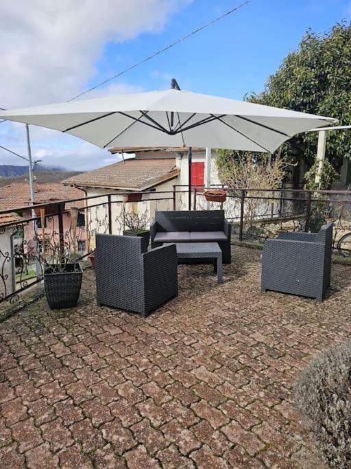 La Casa Della Lavanda Borgo Adorno Exterior foto