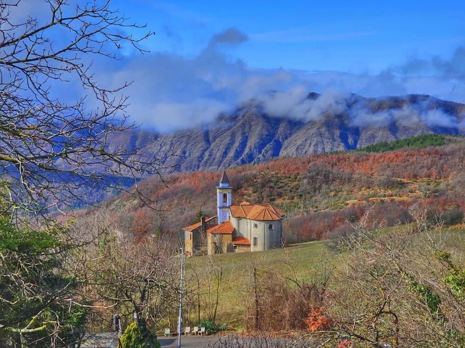 La Casa Della Lavanda Borgo Adorno Exterior foto